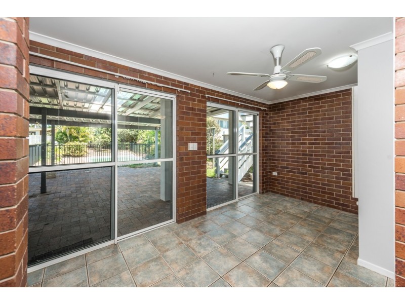 41 Sea Esplanade, Burnett Heads QLD 4670