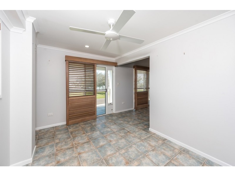 41 Sea Esplanade, Burnett Heads QLD 4670