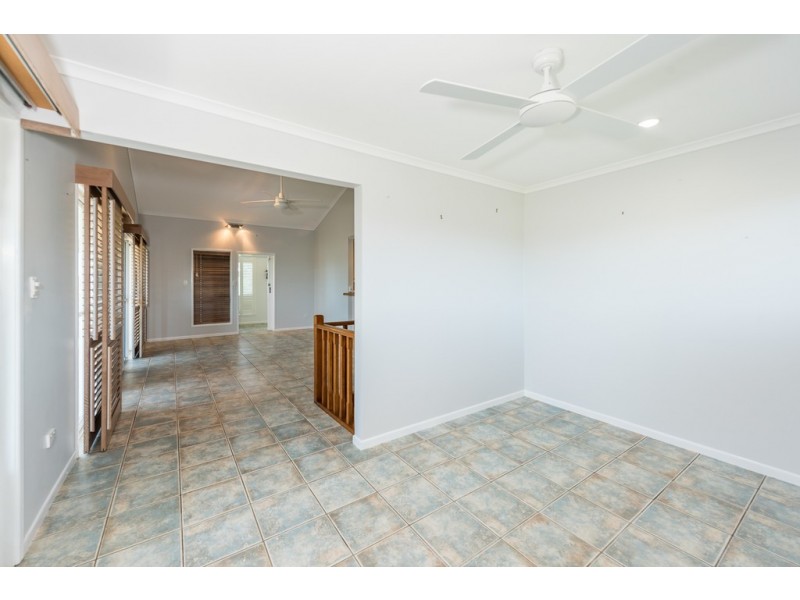 41 Sea Esplanade, Burnett Heads QLD 4670