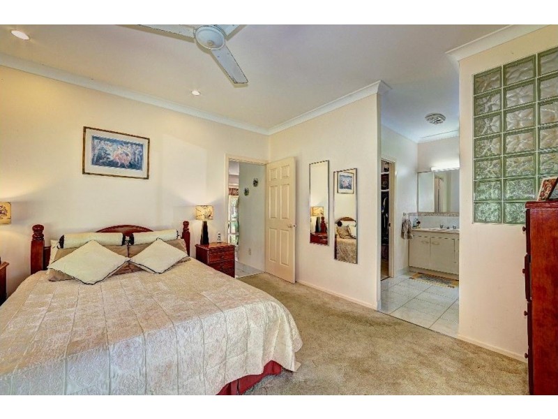 14 Hannah Court, Moore Park Beach QLD 4670