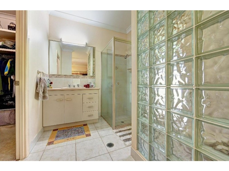 14 Hannah Court, Moore Park Beach QLD 4670