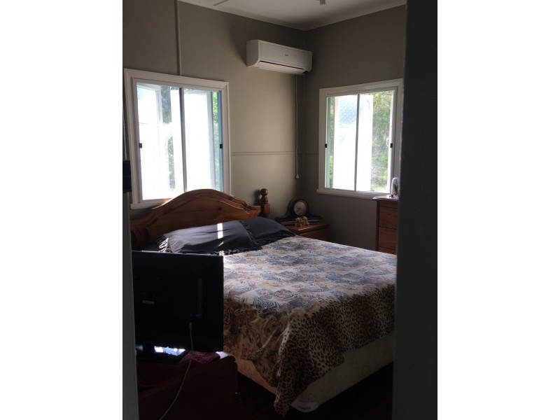 3 Russell Street, Mount Perry QLD 4671