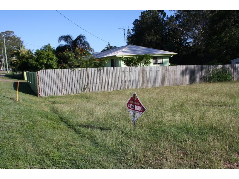100 Mulgrave Street, Gin Gin QLD 4671