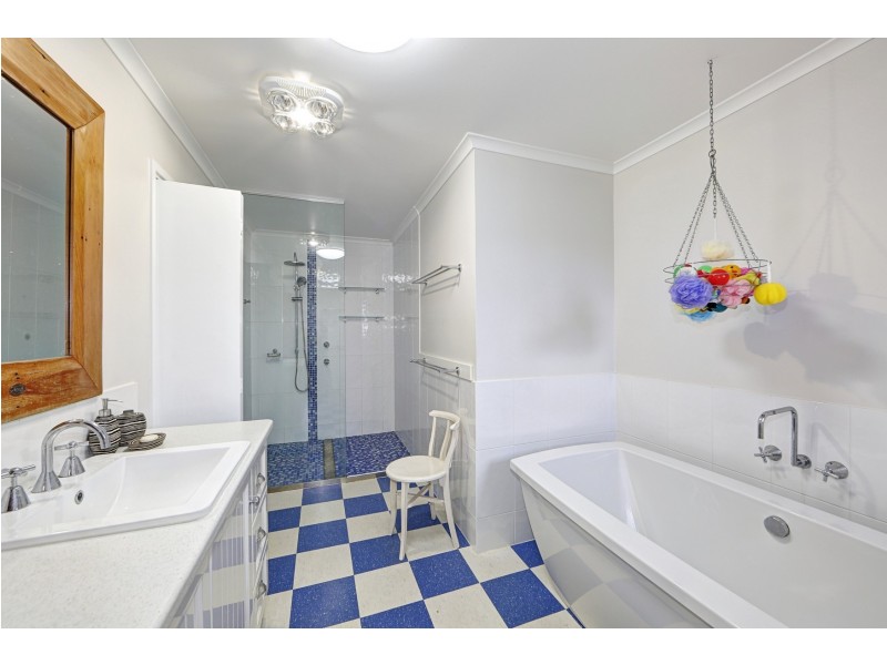 388 Booyan Road, Moore Park Beach QLD 4670