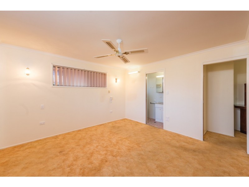 14 Campbell Street, Burnett Heads QLD 4670