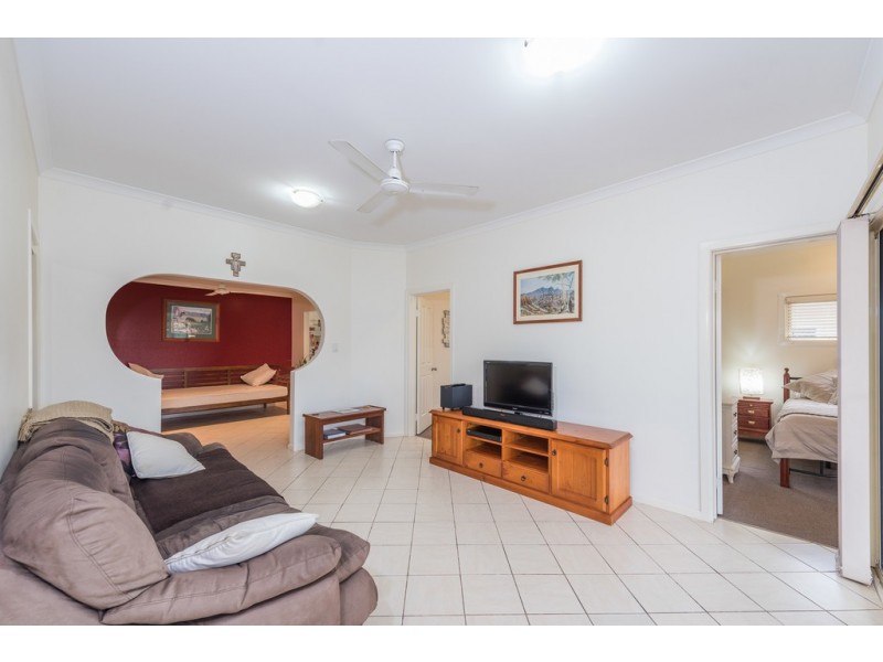 384 Bourbong Street, Millbank QLD 4670