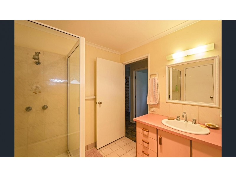 43 Gahans Road, Kalkie QLD 4670