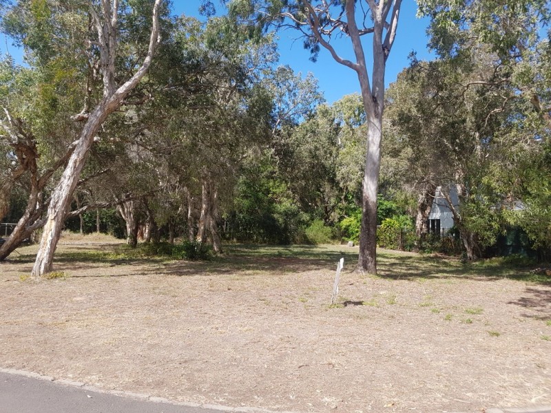 6 Kurrawa Court, Moore Park Beach QLD 4670