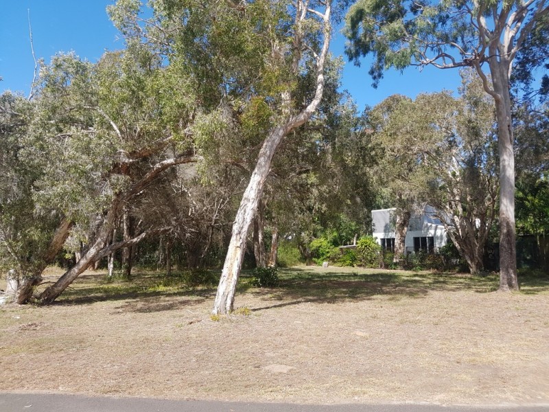 6 Kurrawa Court, Moore Park Beach QLD 4670