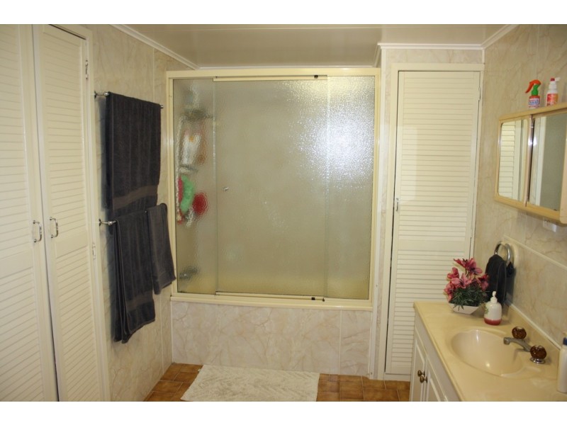 453 Lindemans Road, Moore Park Beach QLD 4670