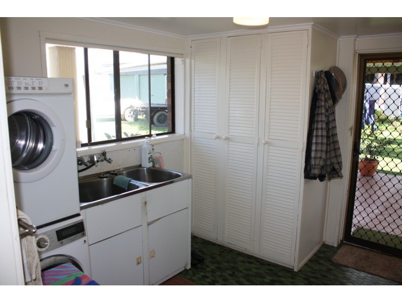 453 Lindemans Road, Moore Park Beach QLD 4670