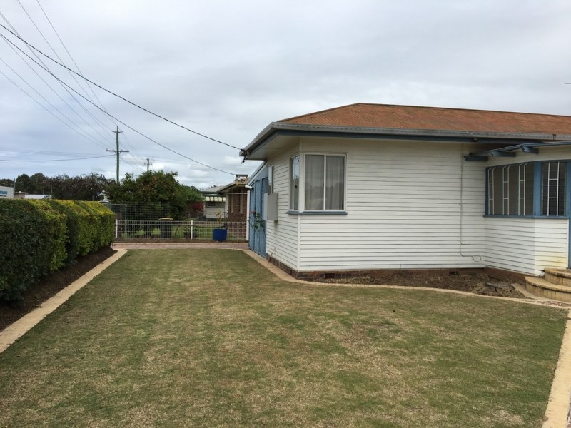 35 Burrum Street, Bundaberg West QLD 4670