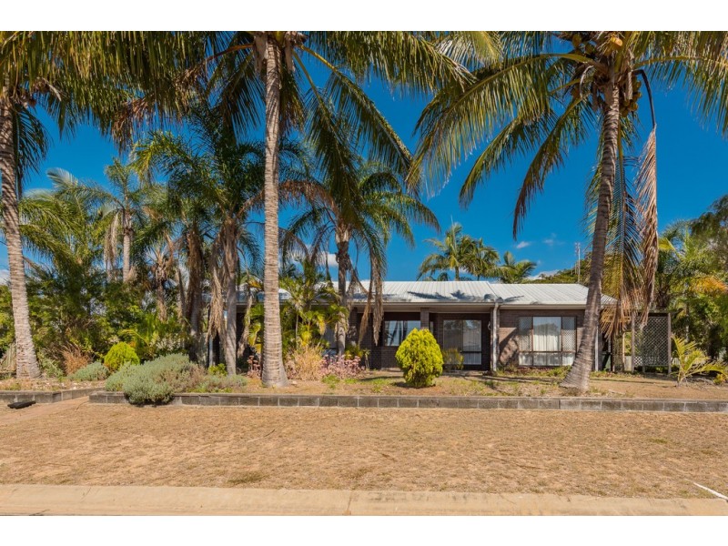 1 Acacia Street, Moore Park Beach QLD 4670