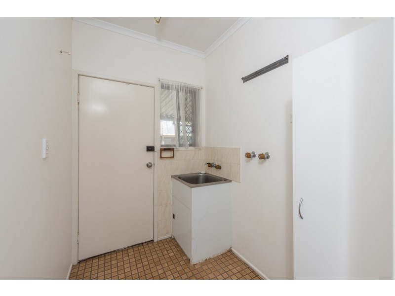 1 Acacia Street, Moore Park Beach QLD 4670