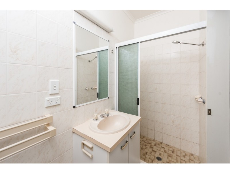 1 Acacia Street, Moore Park Beach QLD 4670