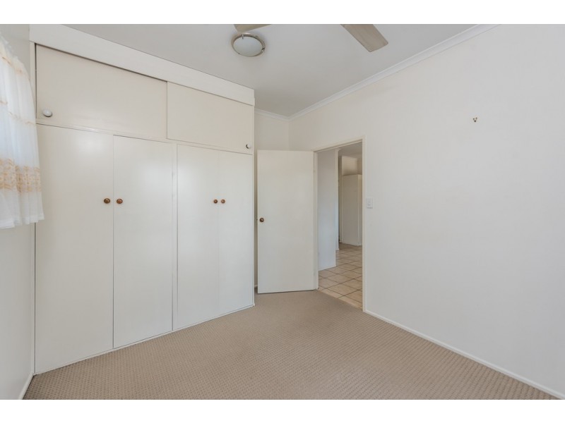 1 Acacia Street, Moore Park Beach QLD 4670