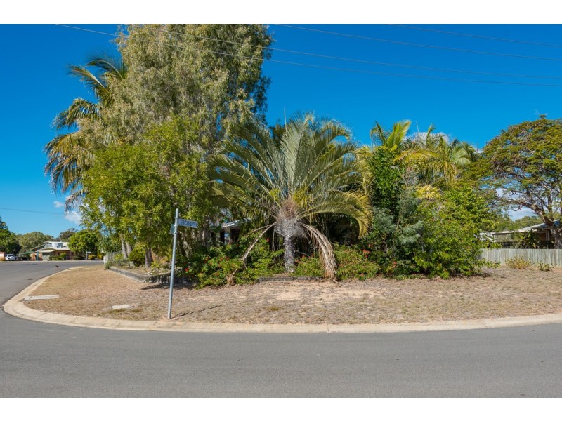 1 Acacia Street, Moore Park Beach QLD 4670