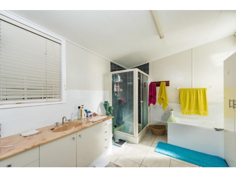 1283 Moore Park Road, Gooburrum QLD 4670