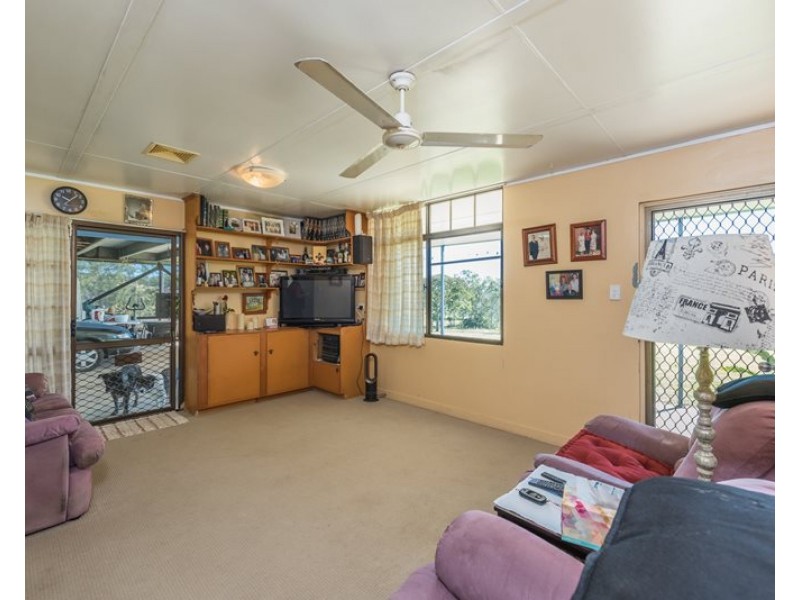 19 Claytons Road, Lowmead QLD 4676