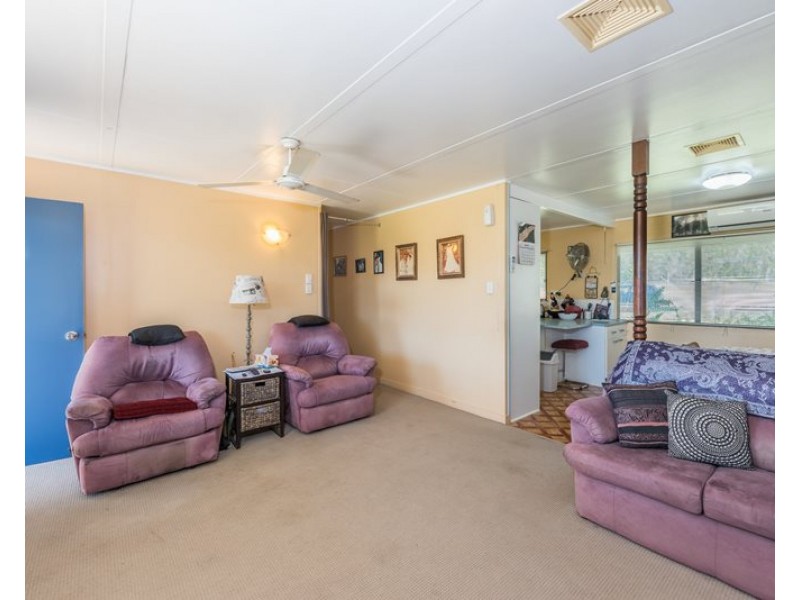 19 Claytons Road, Lowmead QLD 4676