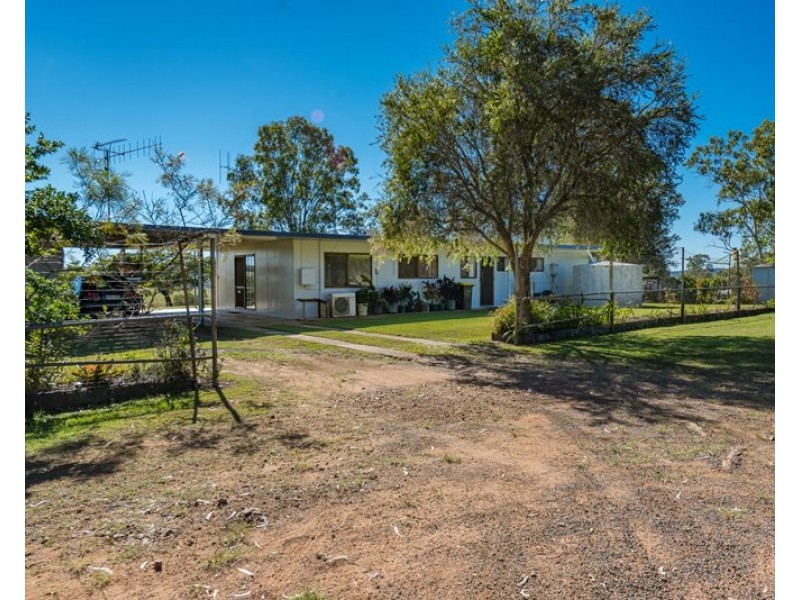 19 Claytons Road, Lowmead QLD 4676