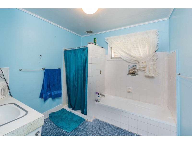 45 Montgomery St, Svensson Heights QLD 4670