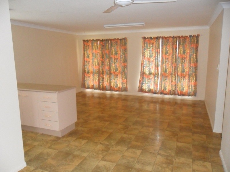 1 Hilltop Parade, Avoca QLD 4670