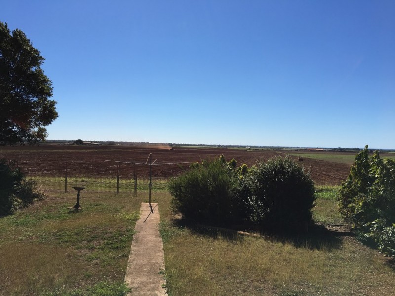 9 Rehbein Avenue, Qunaba QLD 4670