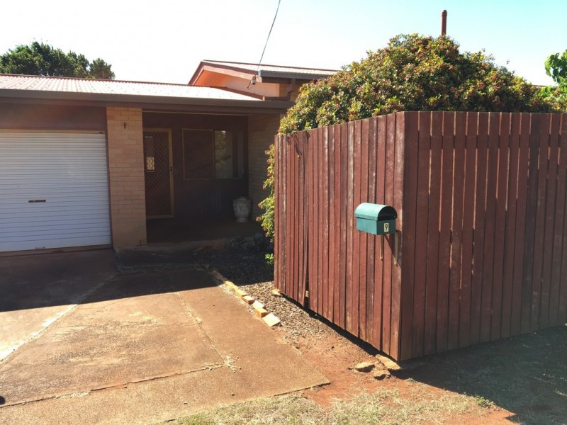 9 Rehbein Avenue, Qunaba QLD 4670