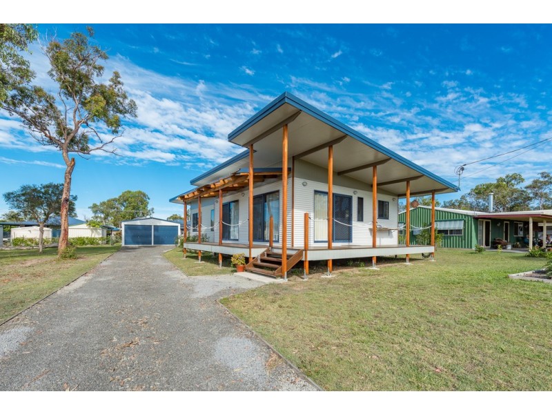 27 Steley Street, Buxton QLD 4660