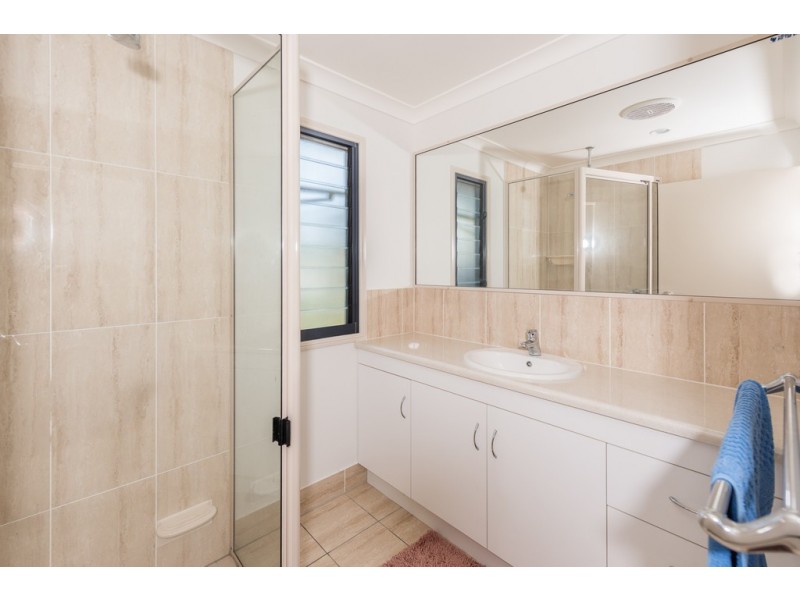 27 Steley Street, Buxton QLD 4660