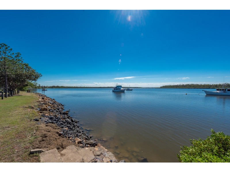 27 Steley Street, Buxton QLD 4660