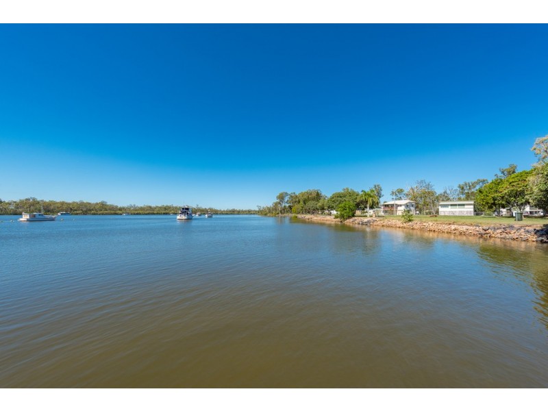27 Steley Street, Buxton QLD 4660