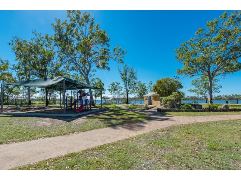 27 Steley Street, Buxton QLD 4660