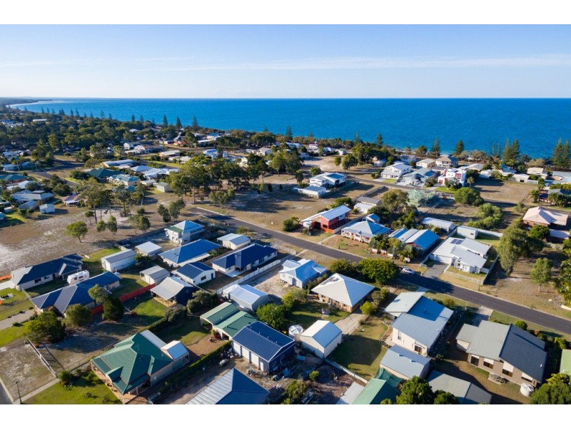 9 GREVILLEA COURT, Woodgate QLD 4660