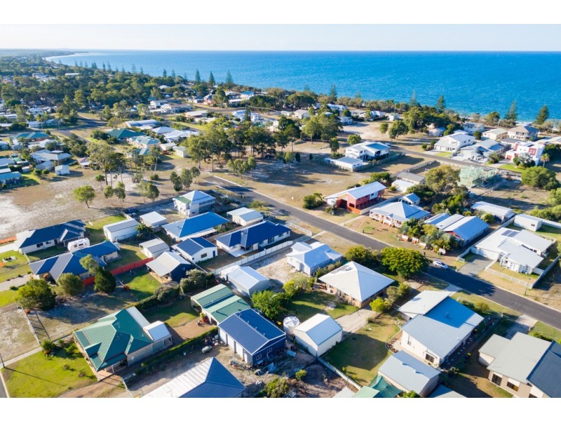 9 GREVILLEA COURT, Woodgate QLD 4660