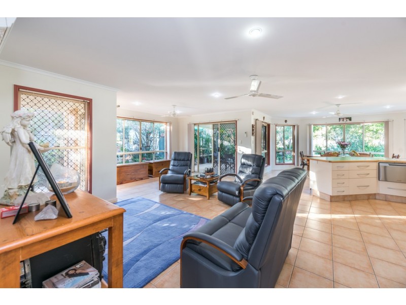 9 GREVILLEA COURT, Woodgate QLD 4660