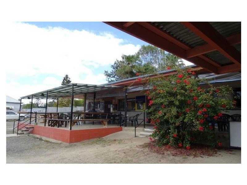 74 Heusman St, Mount Perry QLD 4671