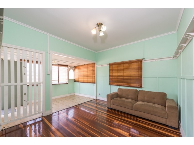 23 Fairymead Road, Bundaberg North QLD 4670