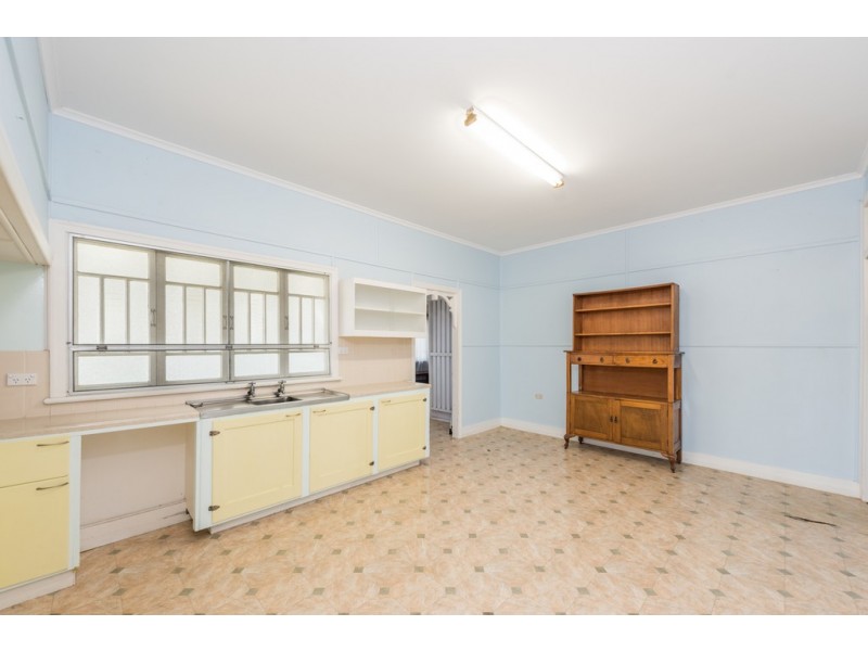 23 Fairymead Road, Bundaberg North QLD 4670