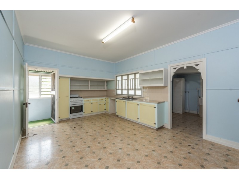 23 Fairymead Road, Bundaberg North QLD 4670