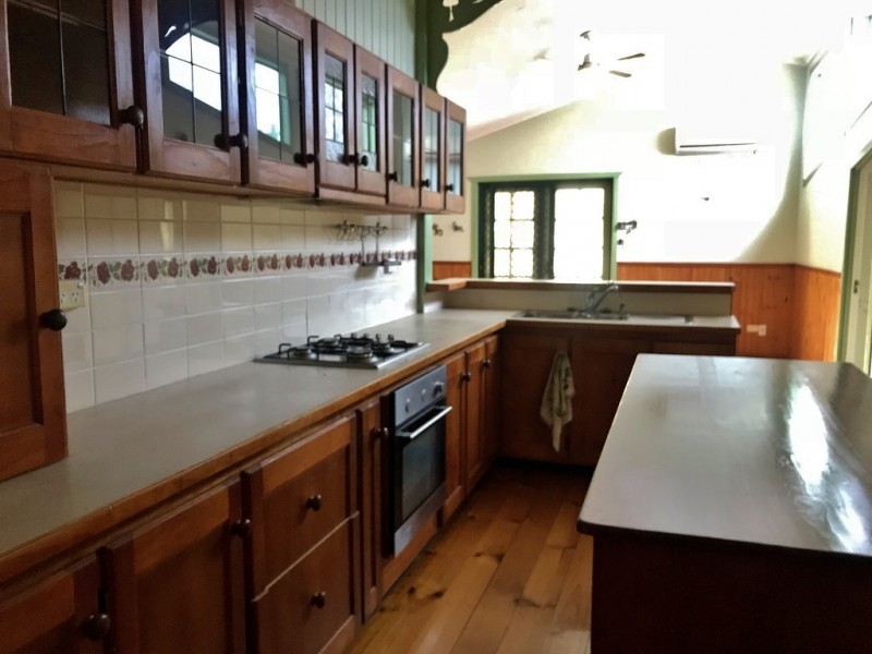9 May Street, Walkervale QLD 4670