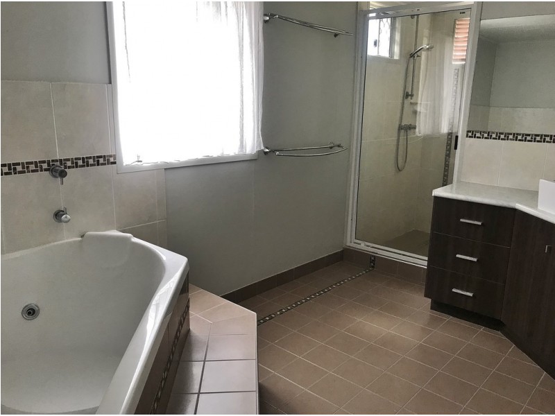 9 May Street, Walkervale QLD 4670
