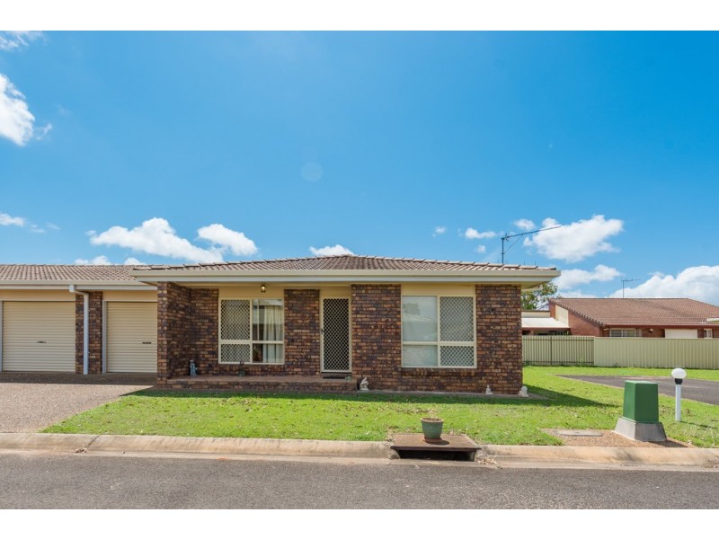 4/17 Thabeban Street, Avenell Heights QLD 4670