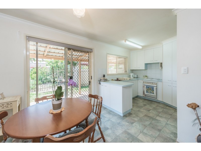 4/17 Thabeban Street, Avenell Heights QLD 4670