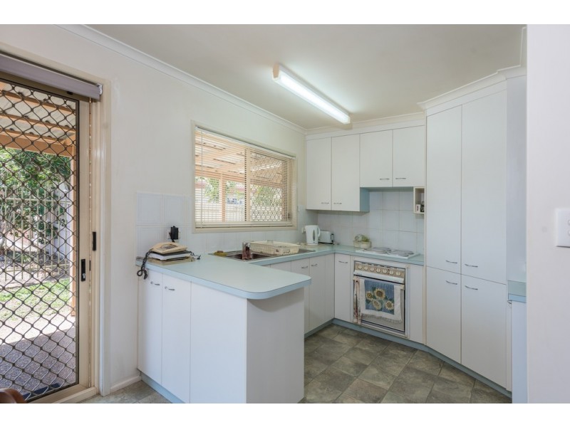 4/17 Thabeban Street, Avenell Heights QLD 4670