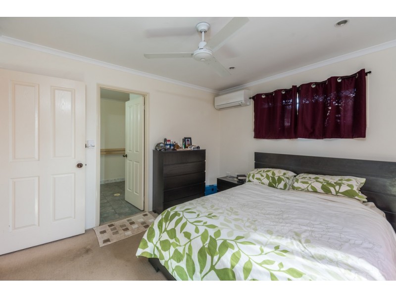 6 Clive Crescent, Kepnock QLD 4670