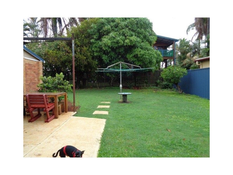 135 Welch Street, Elliott Heads QLD 4670