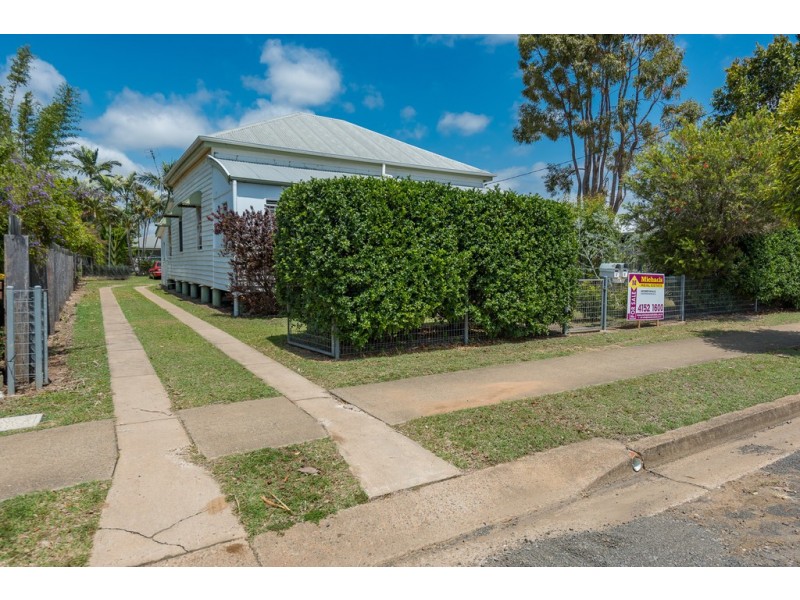 25 Svensson Street, Svensson Heights QLD 4670