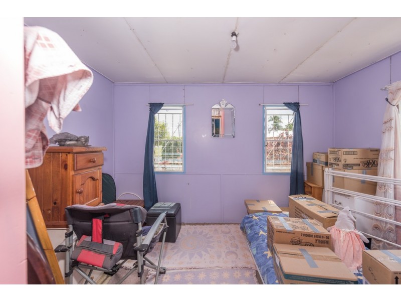 25 Svensson Street, Svensson Heights QLD 4670